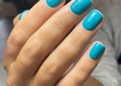 Turquoise gel manicure